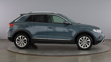 2022 Volkswagen 2.0 TDI Style Euro 6 5-door (Blue) - Image: 4