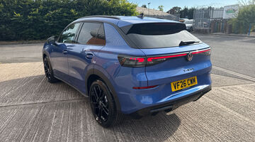 2026 Volkswagen ETSI MHEV R-Line DSG Euro 6 5-door (Blue) - Image: 61
