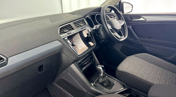2022 Volkswagen TSI Life DSG Euro 6 5-door (Grey) - Image: 2