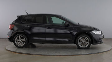 2022 Volkswagen 1.0 TSI R-Line DSG Euro 6 5-door (Black) - Image: 4