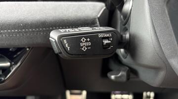2026 Audi Q6 SUV Black Edition e-tron quattro 315,00 kW (Blue) - Image: 21