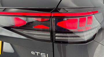 2026 Volkswagen ETSI MHEV R-Line DSG Euro 6 5-door (Grey) - Image: 32