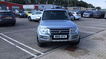2016 Mitsubishi DI-DC Barbarian Auto 4WD Euro 6 3-door SWB (Silver) - Image: 10