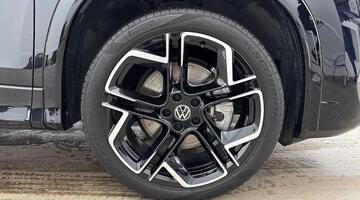 2025 Volkswagen TSI eHybrid 19.7kWh R-Line DSG Euro 6 5-door (Green) - Image: 5