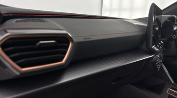 2025 CUPRA ETSI V2 DSG Euro 6 5-door (White) - Image: 38