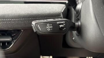 2026 Audi SQ6 SUV Vorsprung e-tron 360,00 kW (Black) - Image: 15