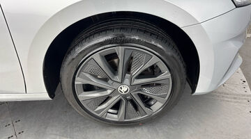 2023 Škoda 1.0 TSI Colour Edition Euro 6 5-door (Silver) - Image: 6
