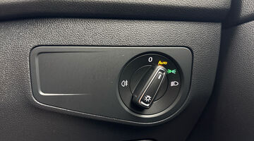 2023 Volkswagen TSI Life DSG Euro 6 5-door (Silver) - Image: 28