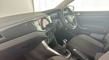 2023 Volkswagen 1.0 TSI Life Euro 6 5-door (Silver) - Image: 2
