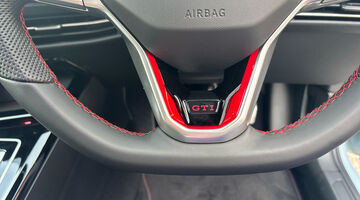 2026 Volkswagen 2.0 TSI GTI DSG Euro 6 5-door (Blue) - Image: 22