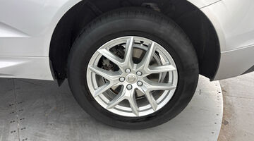 2021 Volvo 2.0 B5 MHEV Momentum Auto Euro 6 5-door (Silver) - Image: 36