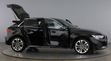 2025 Audi TFSIe 40 S line Sportback S Tronic Euro 6 5-door 17.9kWh (Black) - Image: 10