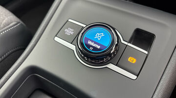 2026 Volkswagen ETSI MHEV Match DSG Euro 6 5-door (Black) - Image: 15
