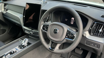 2026 Volvo 2.0 T8 18.8kWh Ultra Black Edition Auto Euro 6 5-door (Grey) - Image: 6