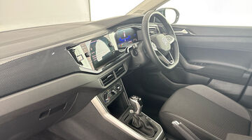 2025 Volkswagen 1.0 TSI Match DSG Euro 6 5-door (Grey) - Image: 2