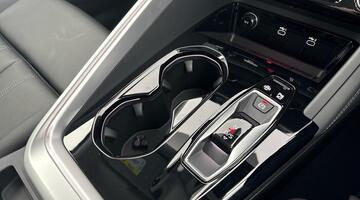 2025 Audi 2.0 TDI Sport S Tronic quattro Euro 6 5-door (Black) - Image: 23