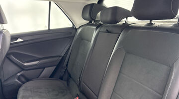 2025 Volkswagen TSI Style Euro 6 5-door (Silver) - Image: 34