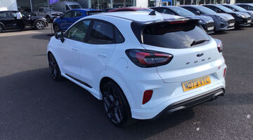 2023 Ford 1.0T EcoBoost MHEV ST DCT Euro 6 5-door (White) - Image: 37