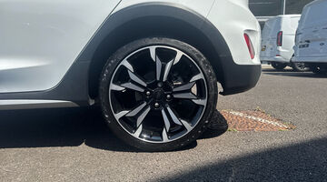 2023 Ford 1.0T EcoBoost MHEV Active X DCT Euro 6 5-door (White) - Image: 15