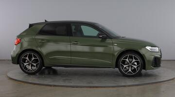 2026 Audi 1.0 TFSI 30 Black Edition Sportback S Tronic Euro 6 5-door (Green) - Image: 4