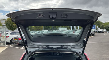 2026 Volvo 2.0 T6 18.8kWh Plus Auto Euro 6 5-door (Grey) - Image: 15