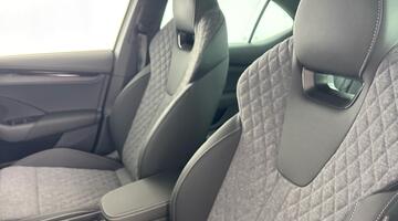 2026 Škoda Hatch SportLine 1.5 TSI e-TEC 150 PS DSG (Silver) - Image: 31