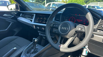 2026 Audi 1.0 TFSI 30 S line Sportback S Tronic Euro 6 5-door (Black) - Image: 13