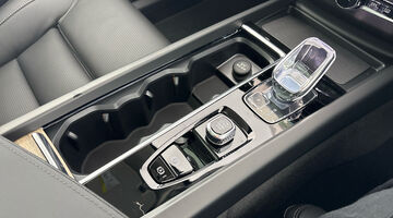 2026 Volvo 2.0 B5 MHEV Ultra Bright Auto Euro 6 5-door (Silver) - Image: 24