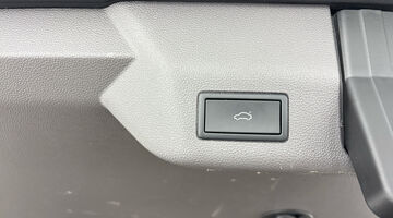 2024 Volkswagen 1.4 TSI eHybrid Style 5-door LWB DSG (Grey) - Image: 34