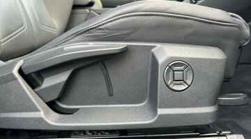 2024 Audi TFSI CoD 35 S line Sportback S Tronic Euro 6 5-door (Blue) - Image: 16