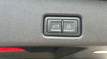 2025 Audi 2.0 TFSI Edition 1 S Tronic quattro Euro 6 5-door (Blue) - Image: 21