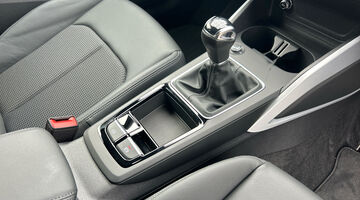2026 Audi 1.0 TFSI 30 S line Euro 6 5-door (Blue) - Image: 30