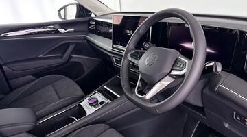 2026 Volkswagen 2.0 TDI Elegance DSG Euro 6 5-door (Black) - Image: 6