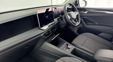 2025 Volkswagen ETSI MHEV Match DSG Euro 6 5-door (Silver) - Image: 2