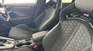 2026 Audi RS 3 Sportback Carbon Black 400 PS S tronic (Green) - Image: 37