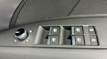 2026 Audi 105kWh Auto quattro 4-door (Grey) - Image: 20