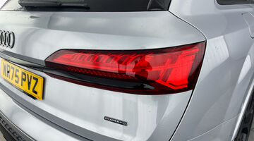 2025 Audi 3.0 TDI V6 Black Edition Tiptronic quattro Euro 6 5-door (Silver) - Image: 32