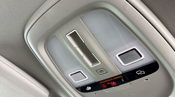 2024 Volvo 2.0h T8 18.8kWh Plus Edition Auto 4WD Euro 6 5-door (Grey) - Image: 22
