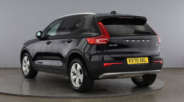 2021 Volvo 2.0 B4 MHEV Momentum Auto Euro 6 5-door (Black) - Image: 3