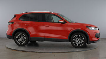 2024 Volkswagen 2.0 TDI Match DSG Euro 6 5-door (Red) - Image: 4