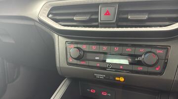 2026 SEAT 1.0 TSI FR First Edition DSG Euro 6 5-door (Grey) - Image: 12