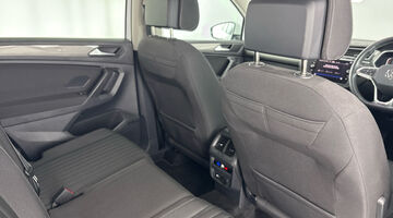 2023 Volkswagen TSI Life DSG Euro 6 5-door (White) - Image: 29