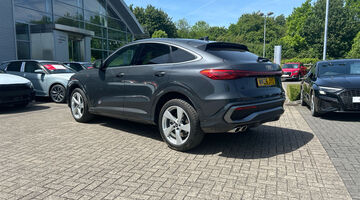 2026 Audi 2.0 TDI S line Sportback S Tronic quattro Euro 6 5-door (Grey) - Image: 21