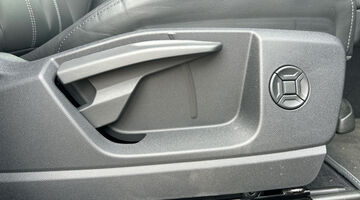 2026 Audi 2.0 TDI S line S Tronic quattro Euro 6 5-door (Grey) - Image: 16