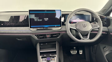 2026 Volkswagen TSI eHybrid 19.7kWh Black Edition DSG Euro 6 5-door (Green) - Image: 9