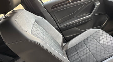 2024 Volkswagen 2.0 TDI R-Line DSG Euro 6 5-door (Blue) - Image: 27
