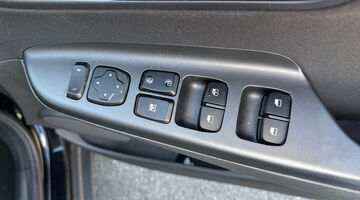 2021 Hyundai 1.0 T-GDi MHEV SE Connect Euro 6 5-door (Black) - Image: 25