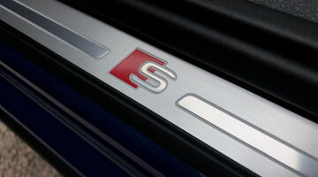 2026 Audi 1.0 TFSI 30 S line Euro 6 5-door (Blue) - Image: 15