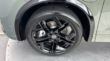 2026 Volkswagen TSI eHybrid 19.7kWh Black Edition DSG Euro 6 5-door (Green) - Image: 41