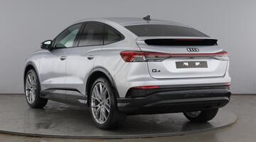 2026 Audi Q4 Sportback Black Edition 45 210,00 kW (Silver) - Image: 3